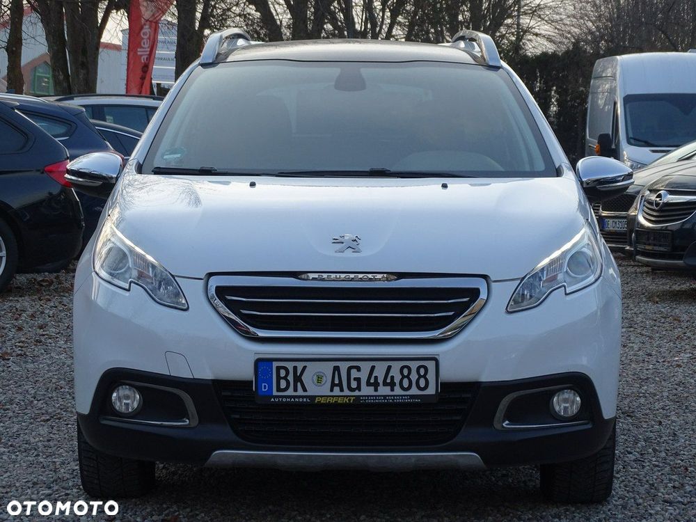 Peugeot 2008 1.2 Pure Tech Style - 5