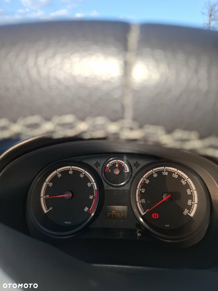 Opel Corsa 1.2 16V Enjoy - 10