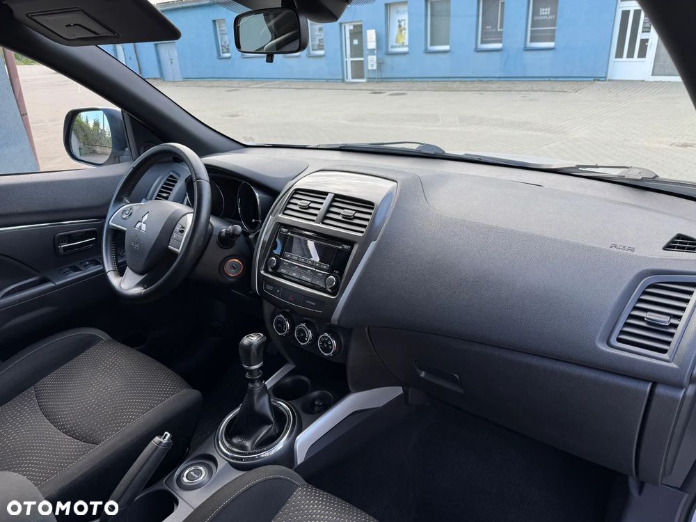 Mitsubishi ASX - 5