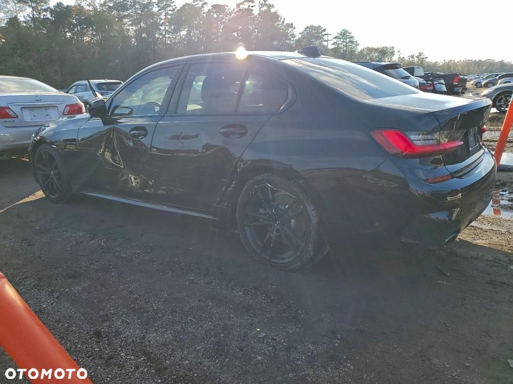 BMW Seria 3 330i Edition Luxury Line Purity - 2