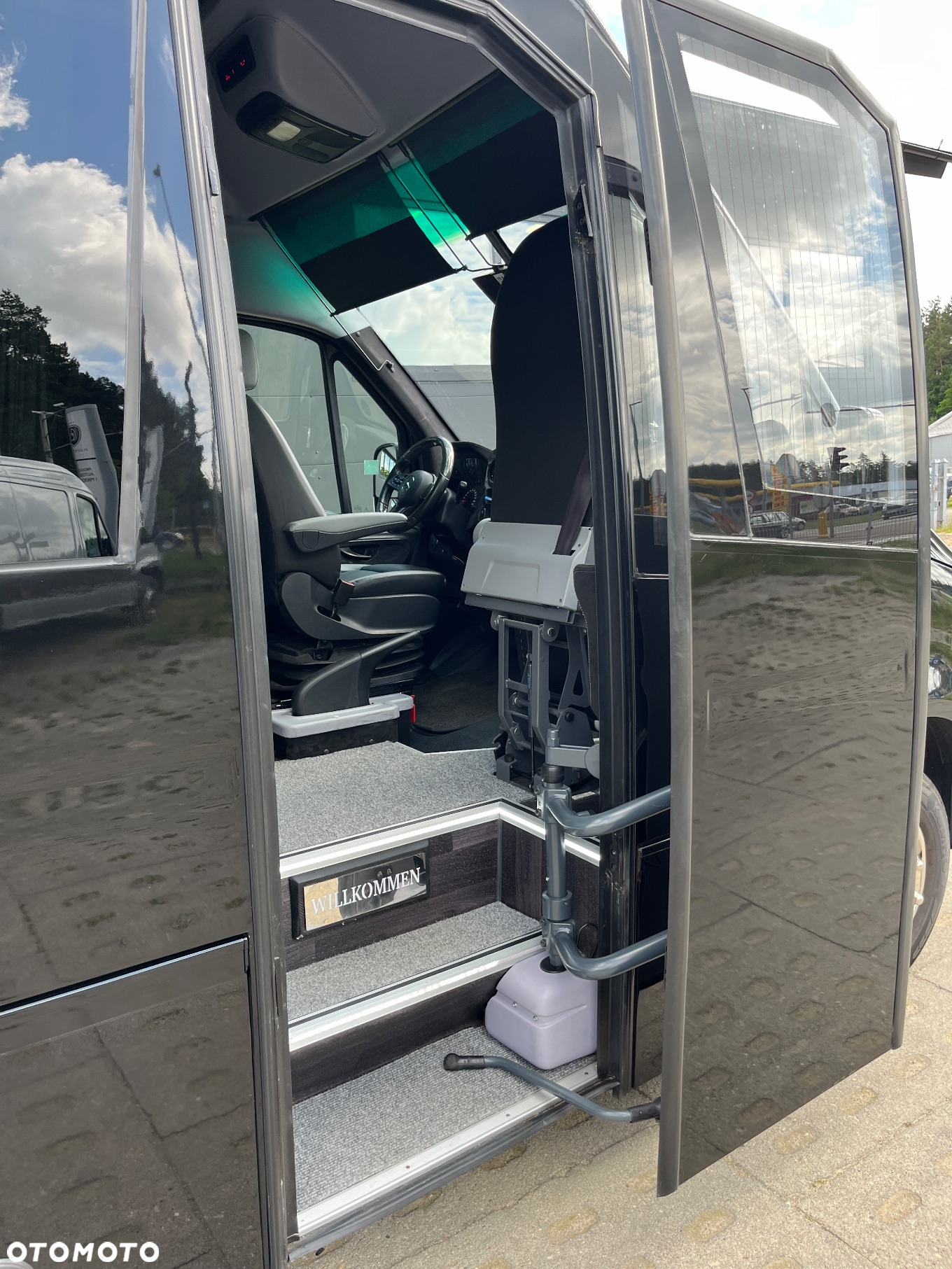 Mercedes-Benz Sprinter 519 - 13