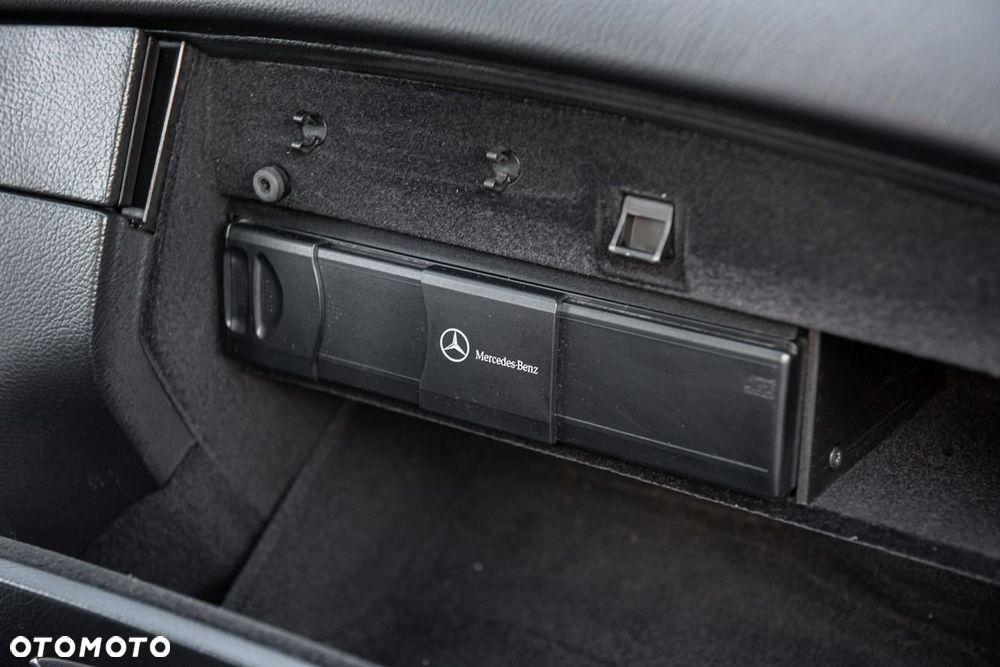 Mercedes-Benz CLK 280 Avantgarde Sport Edition - 31