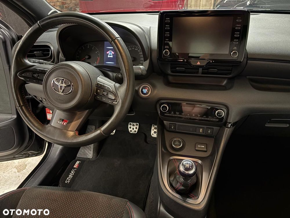 Toyota GR Yaris 1.6 Dynamic - 11