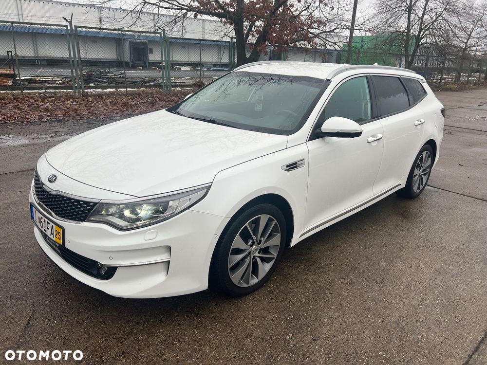 Kia Optima - 18