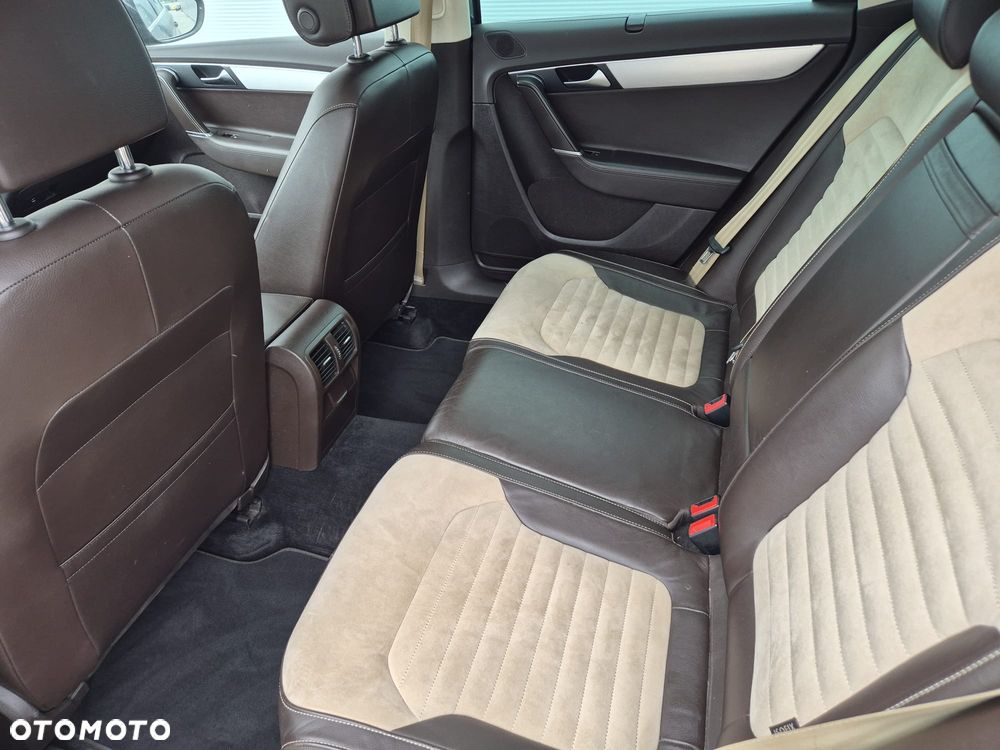 Volkswagen Passat 2.0 TDI Comfortline - 9