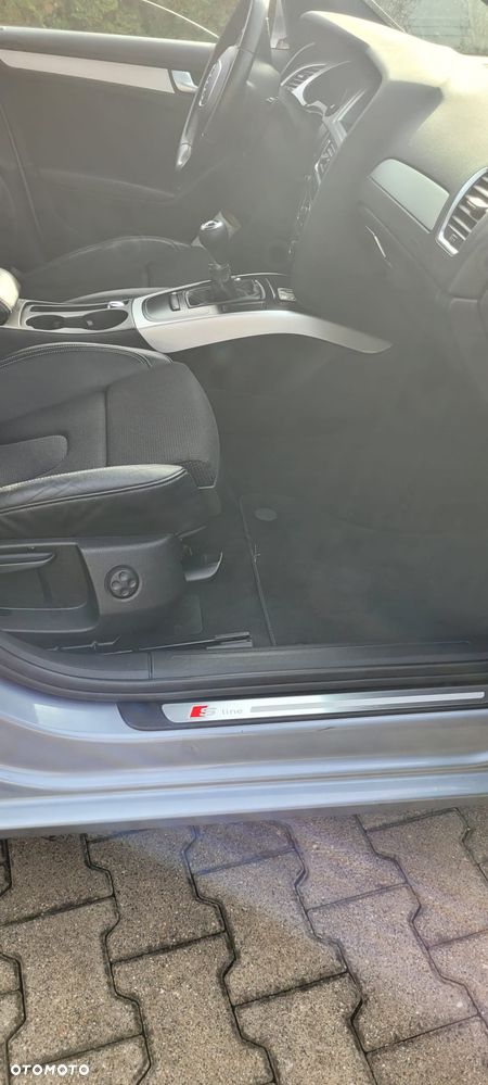 Audi A4 Limousine - 8