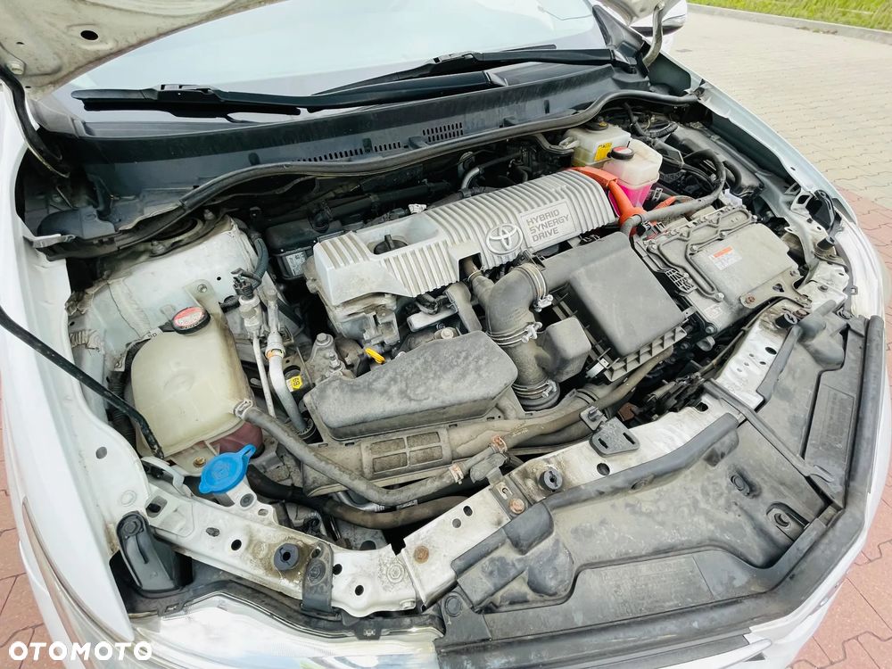 Toyota Auris 1.8 HSD Luna - 30