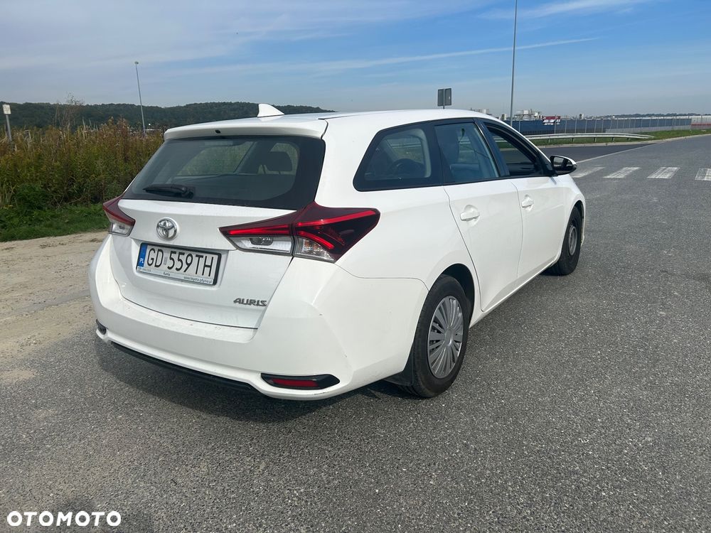 Toyota Auris 1.4 D-4D Active - 5