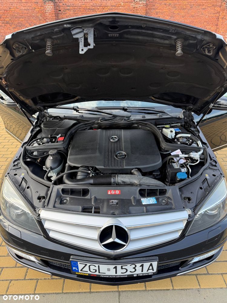 Mercedes-Benz Klasa C 200 CDI DPF Automatik BlueEFFICIENCY SPORT EDITION - 36