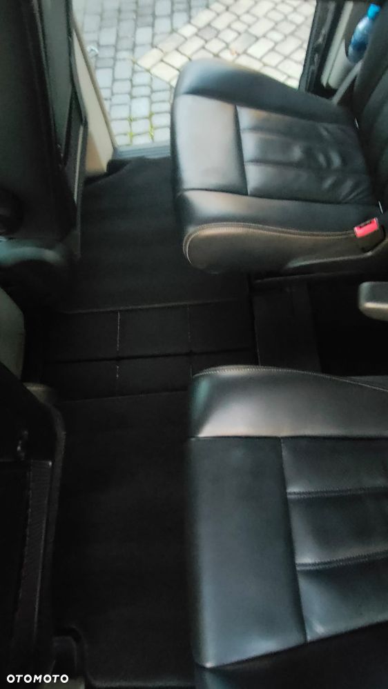 Lancia Voyager - 3