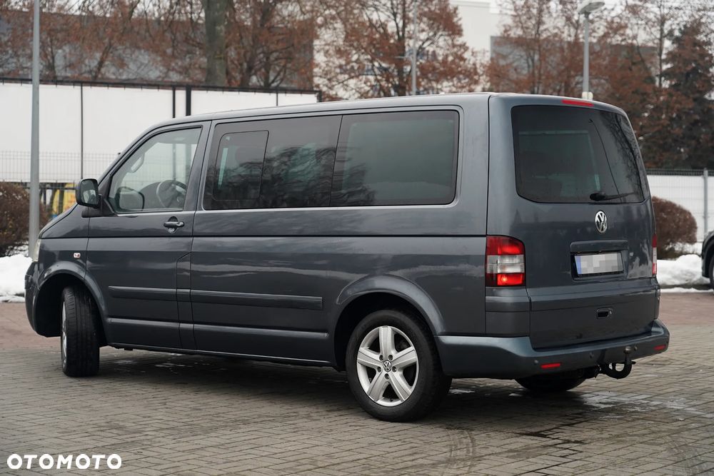 Volkswagen Multivan - 9