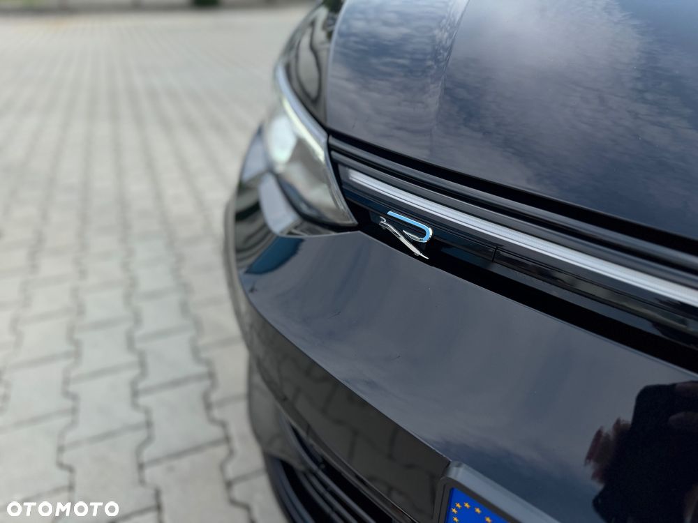 Volkswagen Golf - 10
