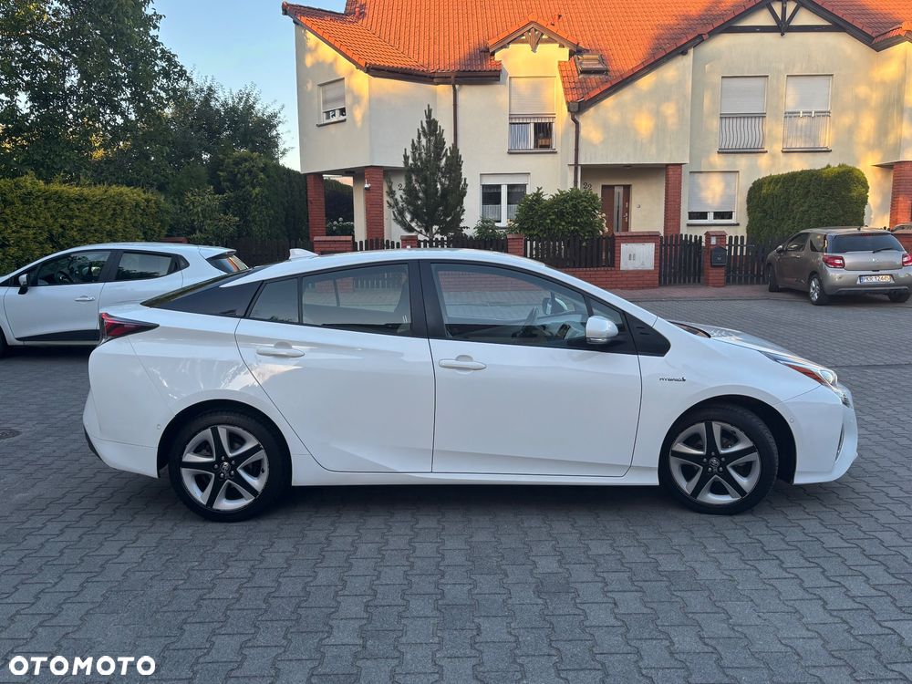 Toyota Prius 1.8 Hybrid Prestige - 3