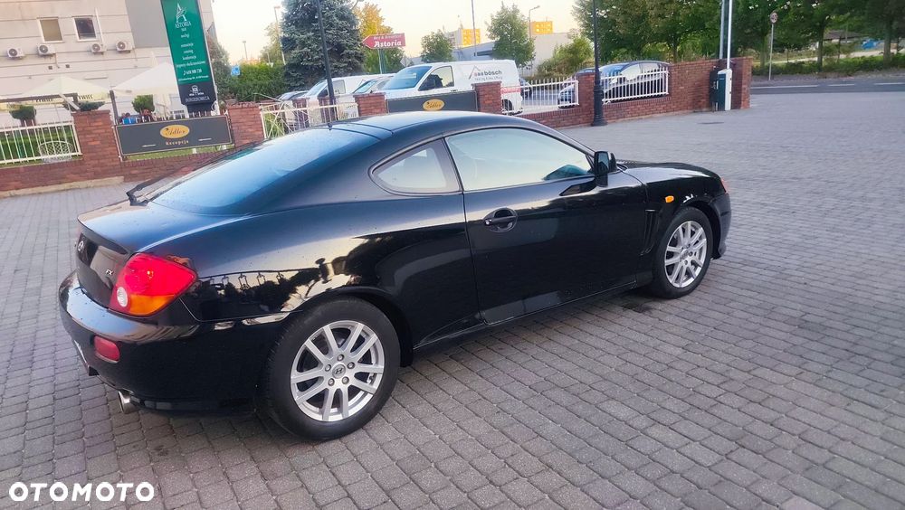Hyundai Coupe - 26