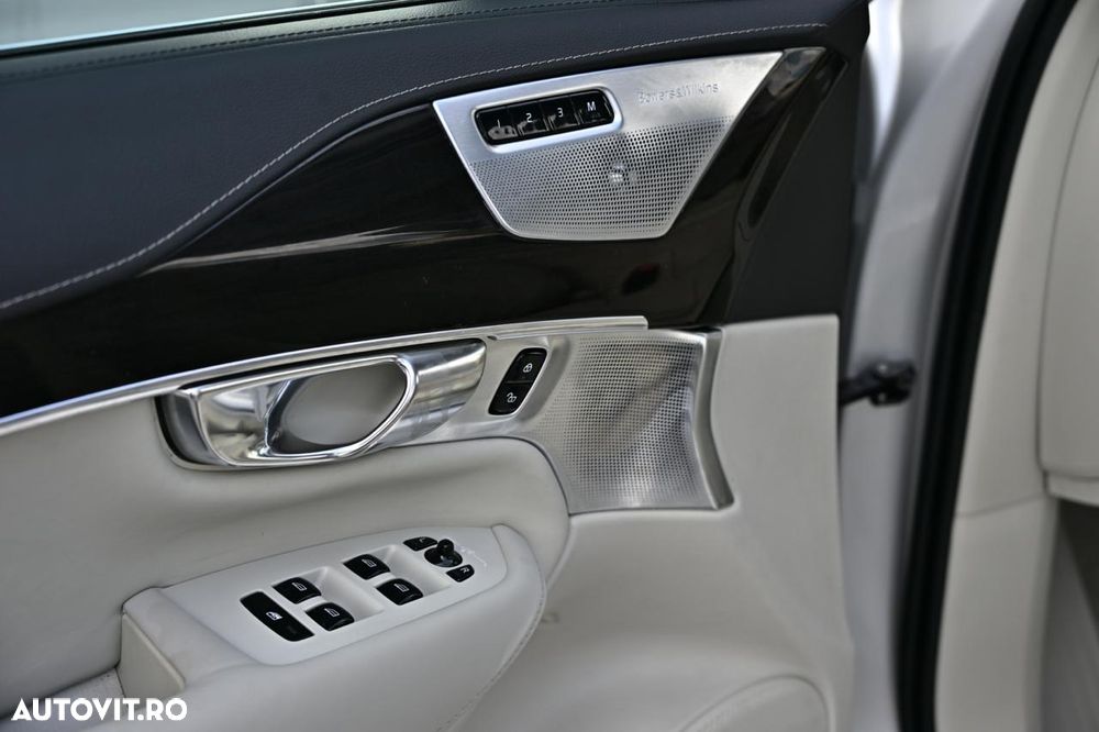Volvo XC 90 T8 Twin Engine AWD Inscription - 28