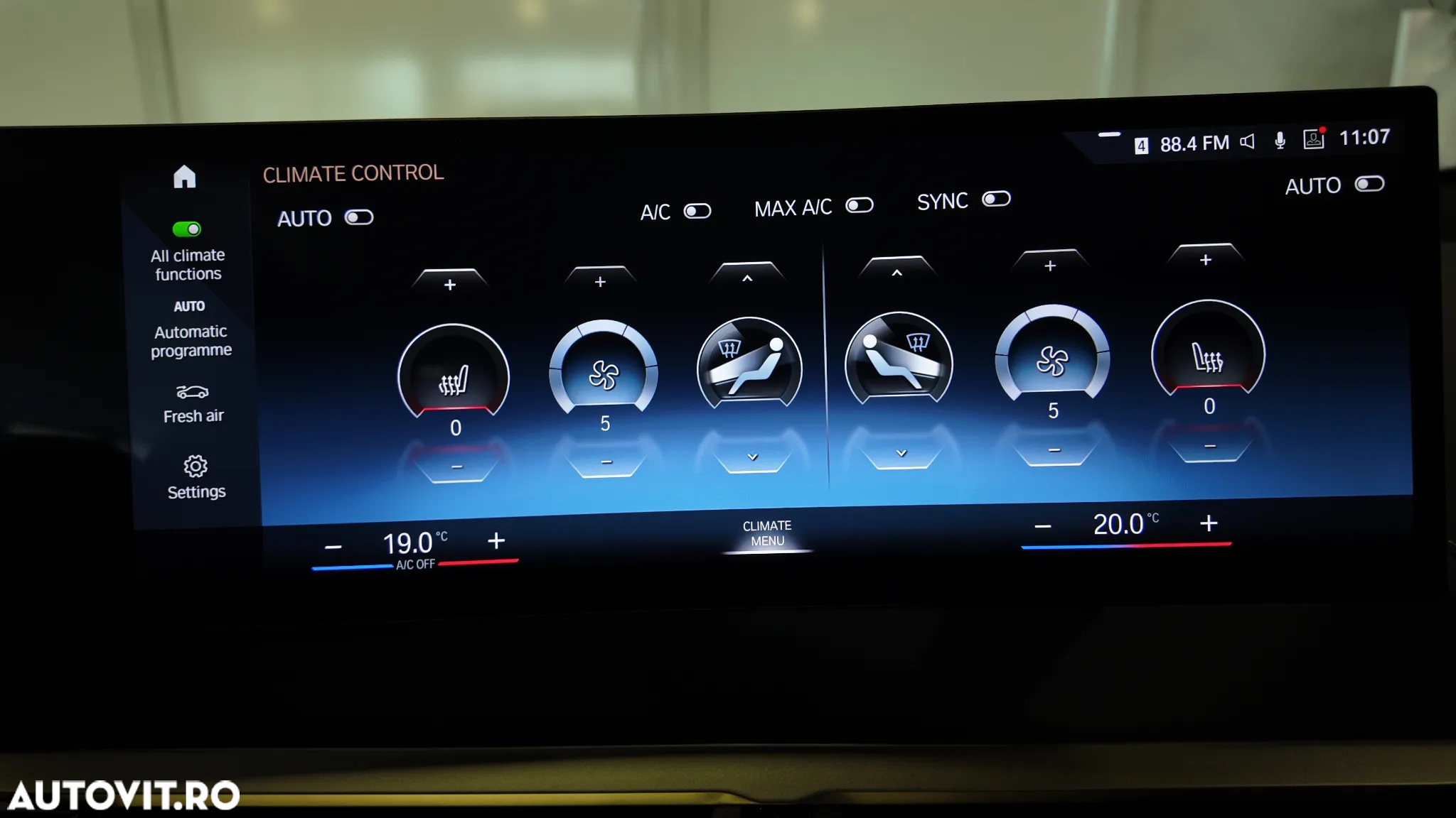 BMW iX xDrive40 - 26