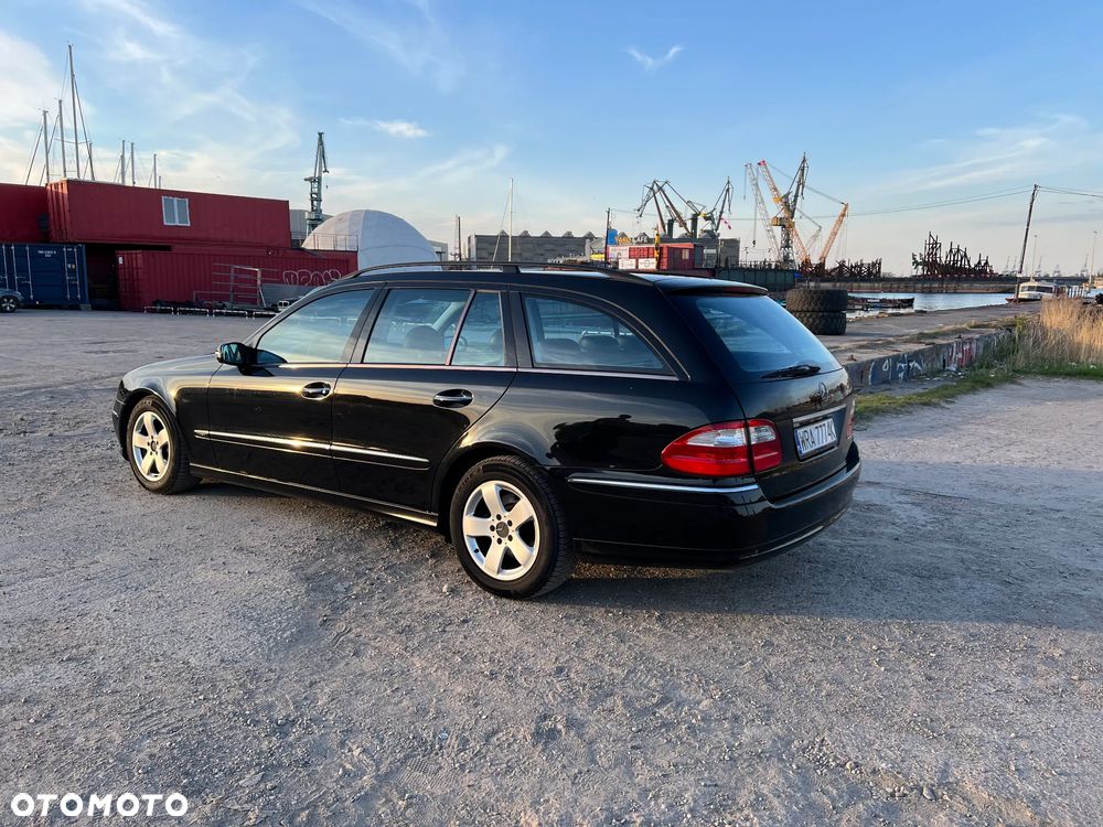Mercedes-Benz Klasa E 320 CDI T Avantgarde - 5