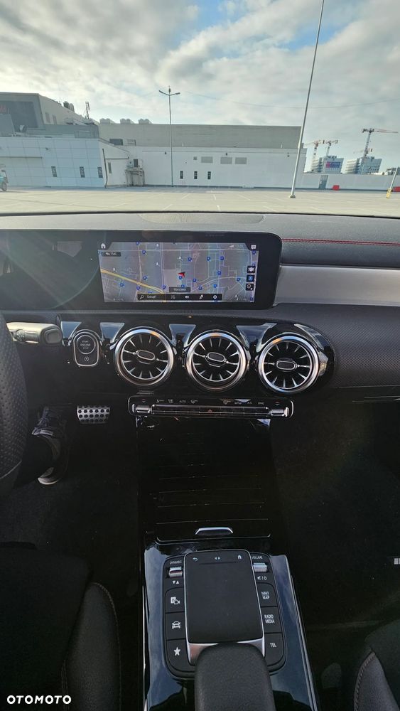 Mercedes-Benz CLA 200 AMG Line 7G-DCT - 16