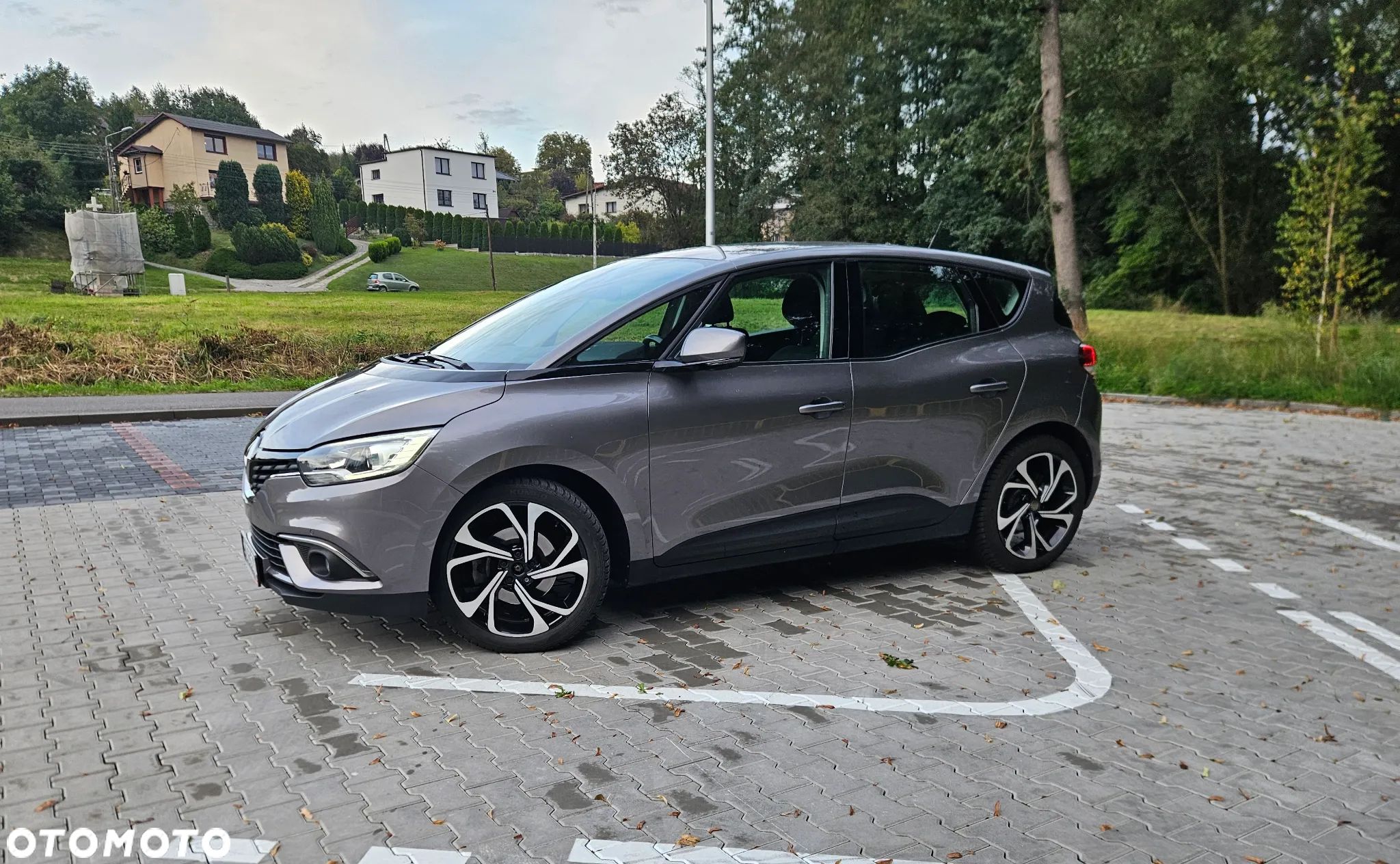 Renault Scenic 1.3 TCe FAP Zen - 1