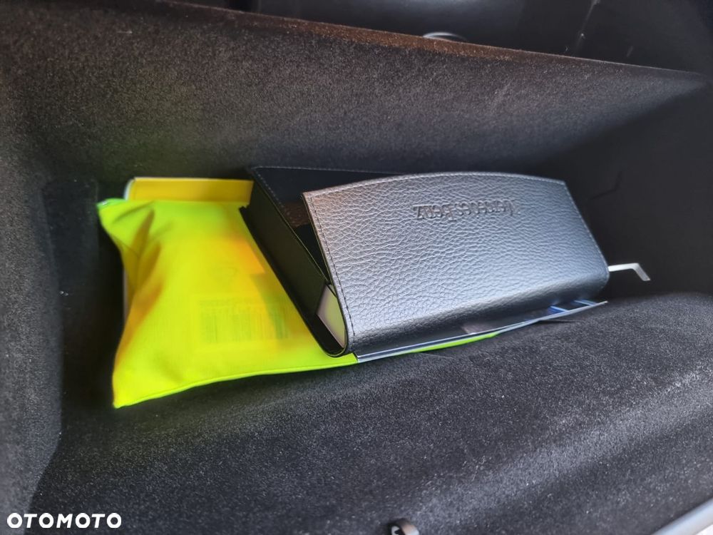 Mercedes-Benz GLE - 24