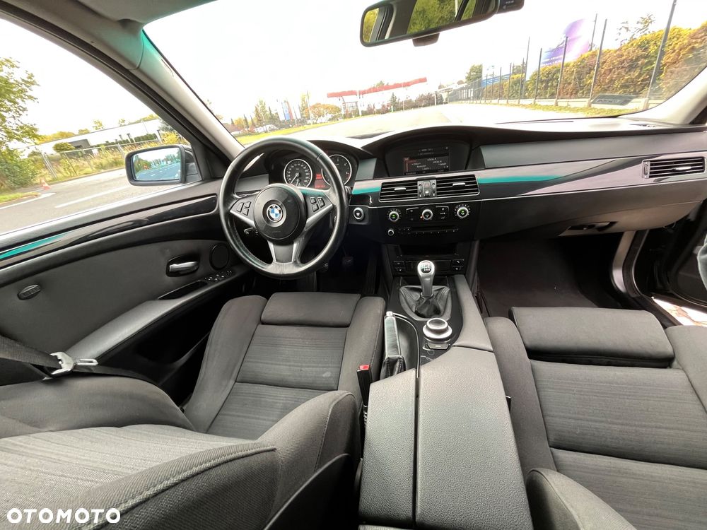 BMW Seria 5 520d - 12