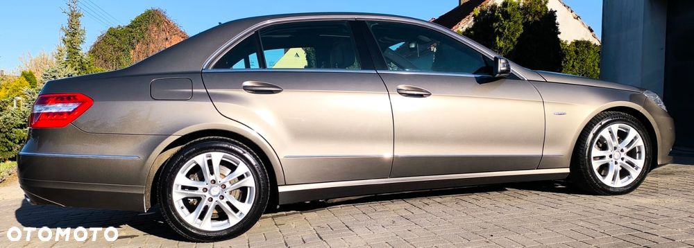 Mercedes-Benz Klasa E 350 CDI BlueEff Avantgarde - 2