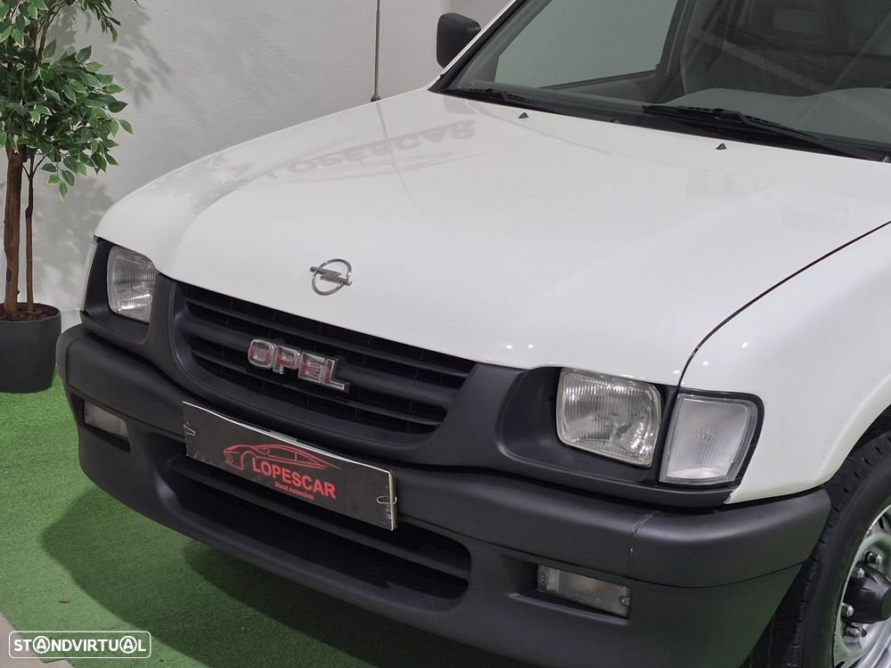 Opel Campo 2.5 DTI c/ FRIO | GARANTIA | NACIONAL - 3 LUG - 3
