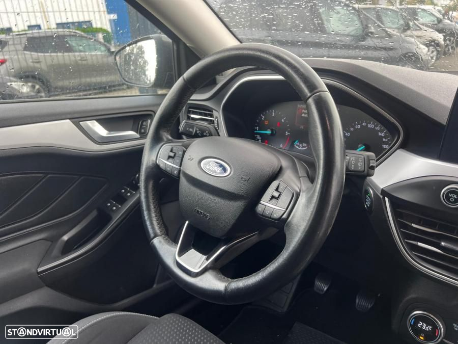 Ford Focus SW 1.5 TDCi EcoBlue Business - 10