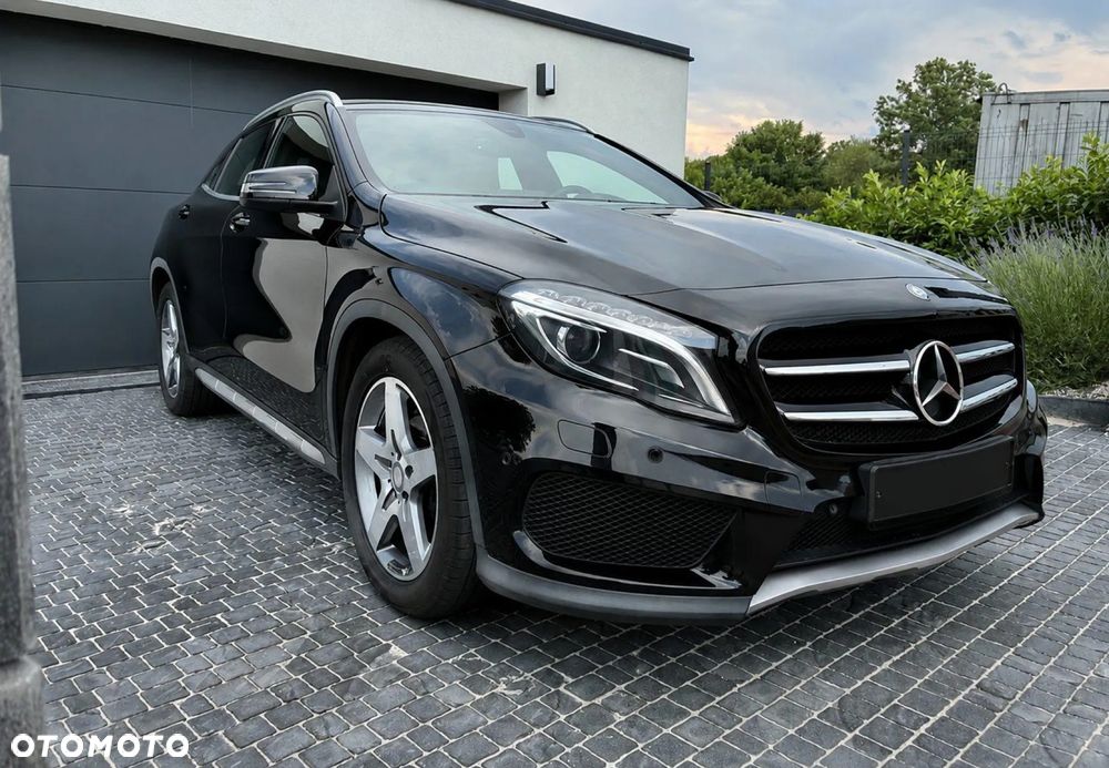 Mercedes-Benz GLA 250 4Matic 7G-DCT - 1