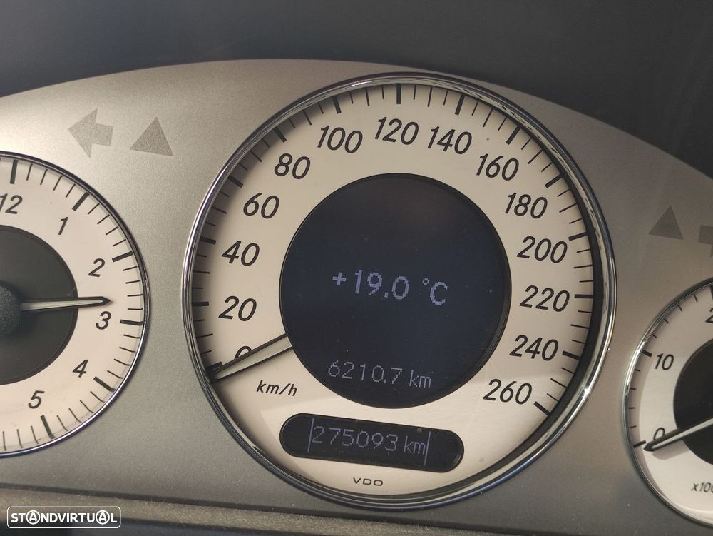 Mercedes-Benz E 220 CDI Avantgarde Aut. - 3