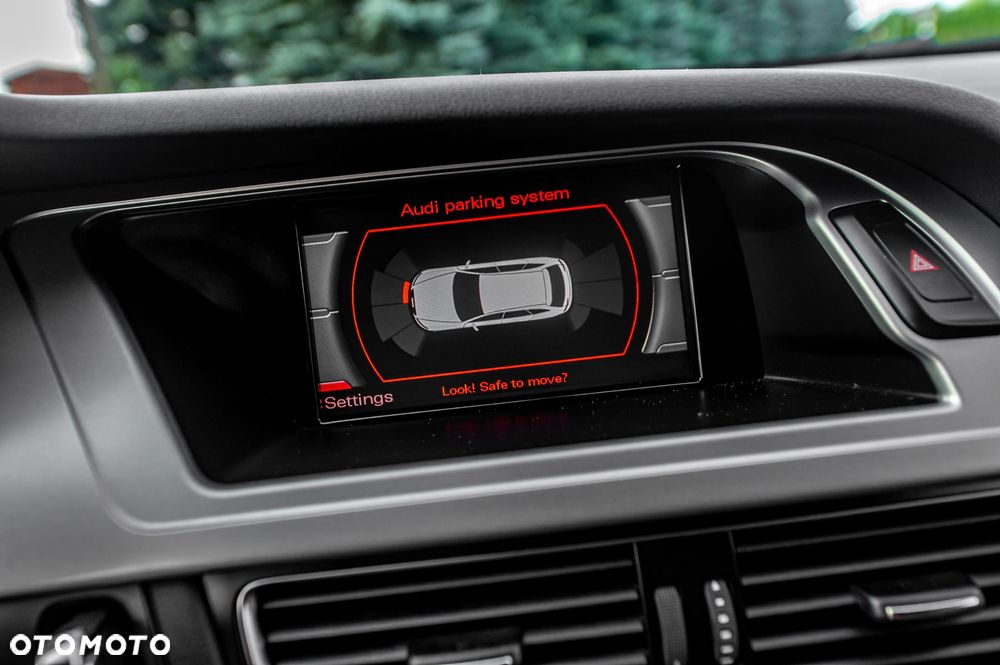 Audi S4 Avant S tronic - 32