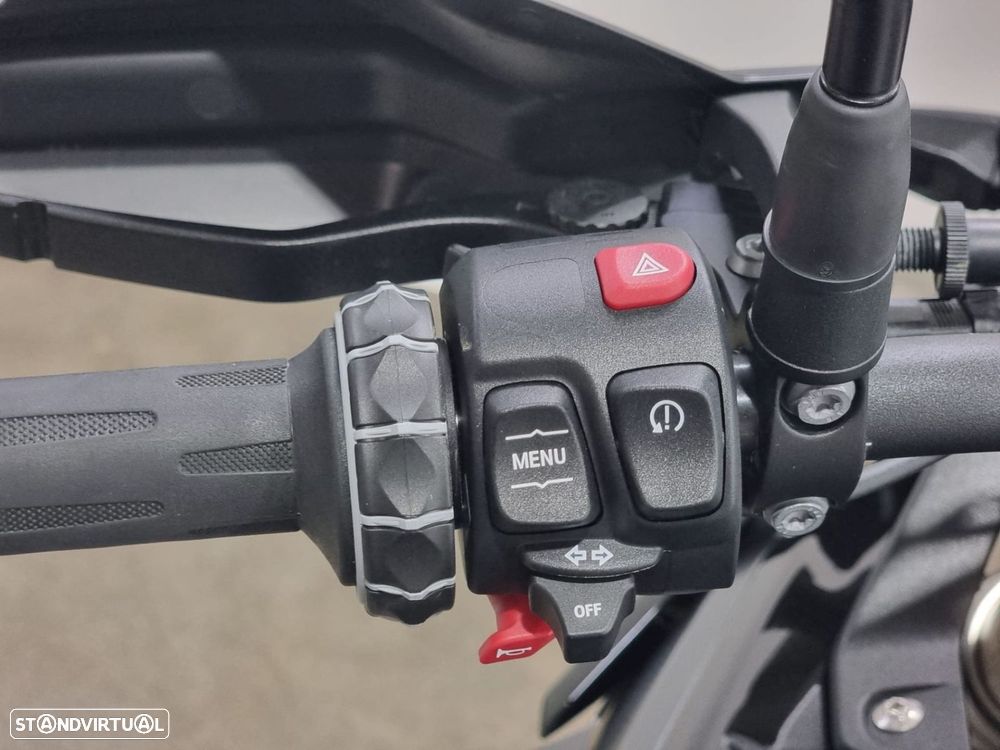BMW F 900 GS 900 GS Triple Black - 11