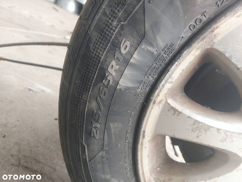 OŚ BELKA ZAWIESZENIA TYŁ RESORY KOŁA CHRYSLER  GRAND VOYAGER IV 05-07r - 3