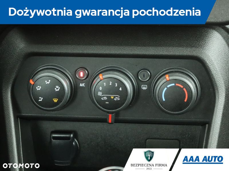 Dacia Sandero - 11