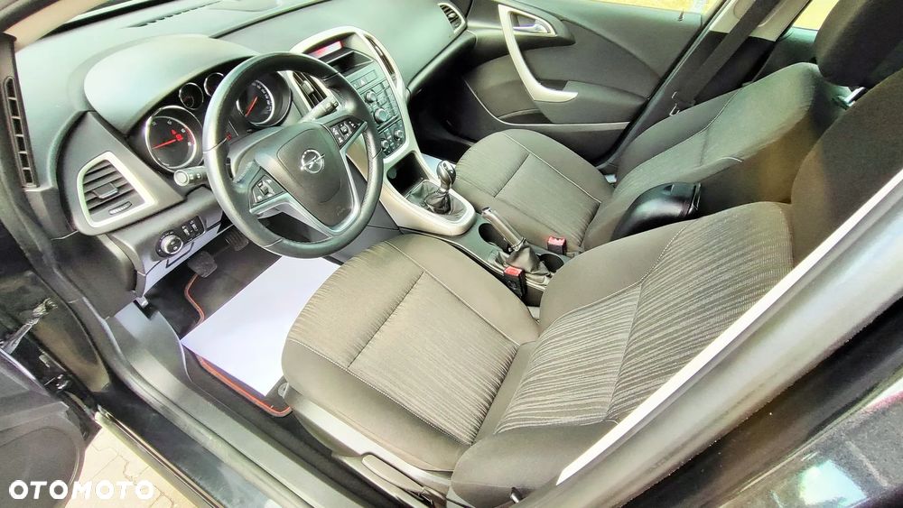 Opel Astra 1.7 CDTI Caravan DPF Innovation - 4