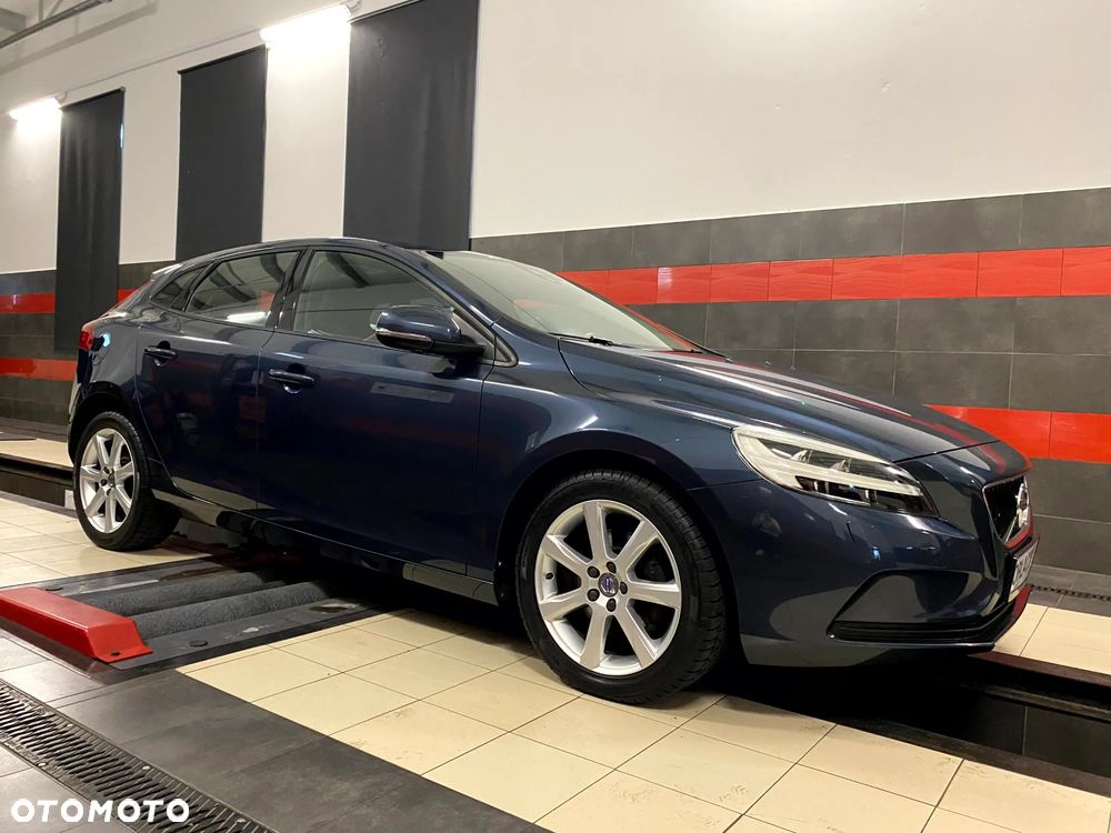 Volvo V40 T2 Drive-E Momentum - 6