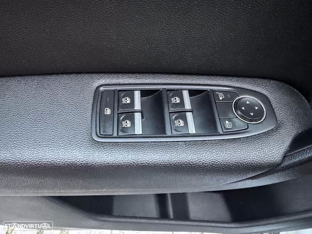 Renault Captur 1.0 TCe Techno Bi-Fuel - 47