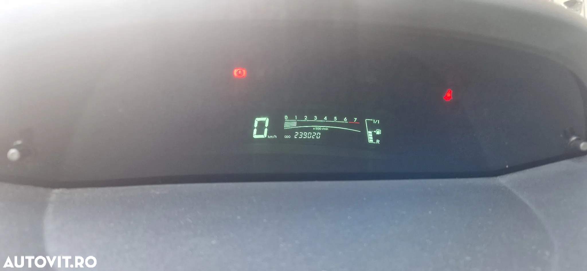 Toyota Yaris 1.3 Sol - 10