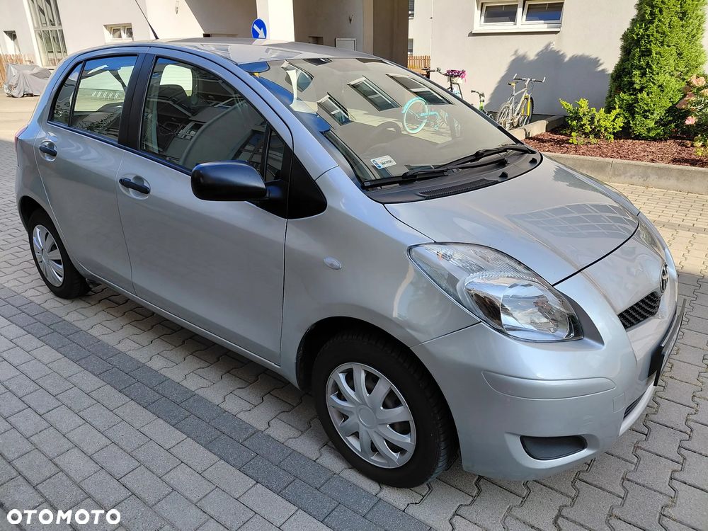 Toyota Yaris 1.0 Luna EU5 - 3