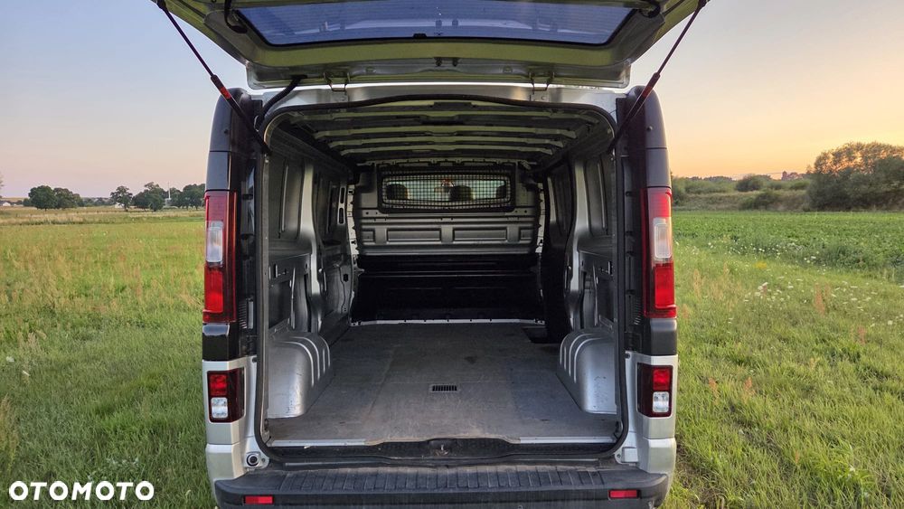 Opel Vivaro - 14