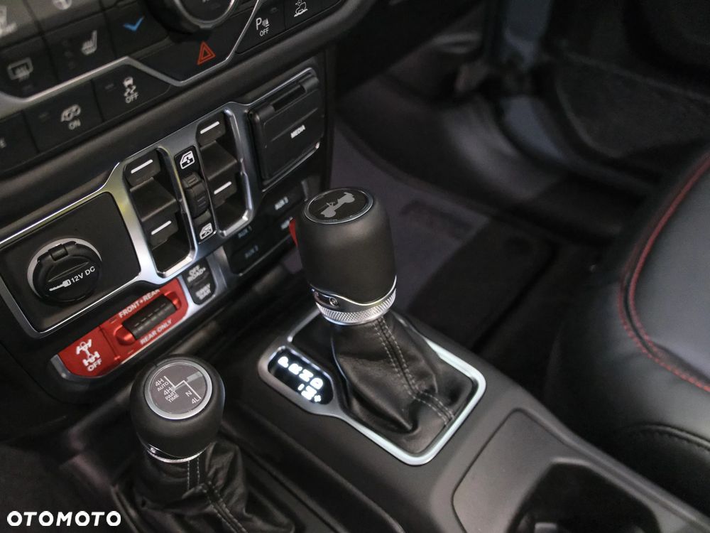 Jeep Wrangler - 26