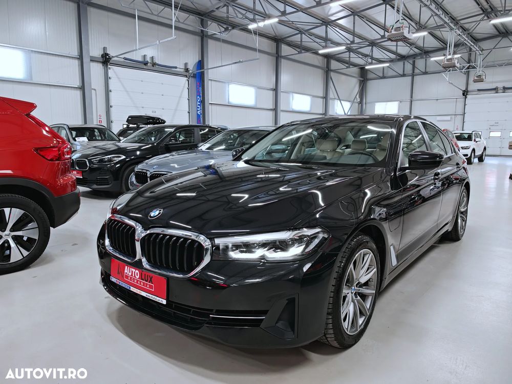BMW Seria 5 530e Aut. - 34