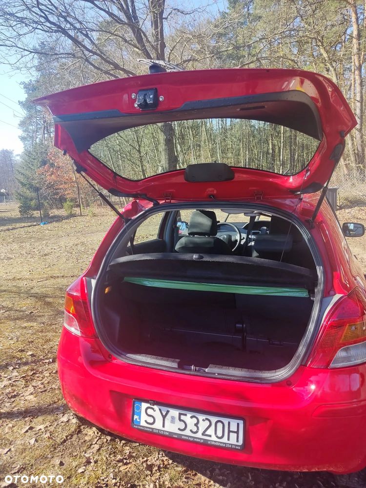 Toyota Yaris 1.33 2010 - 9