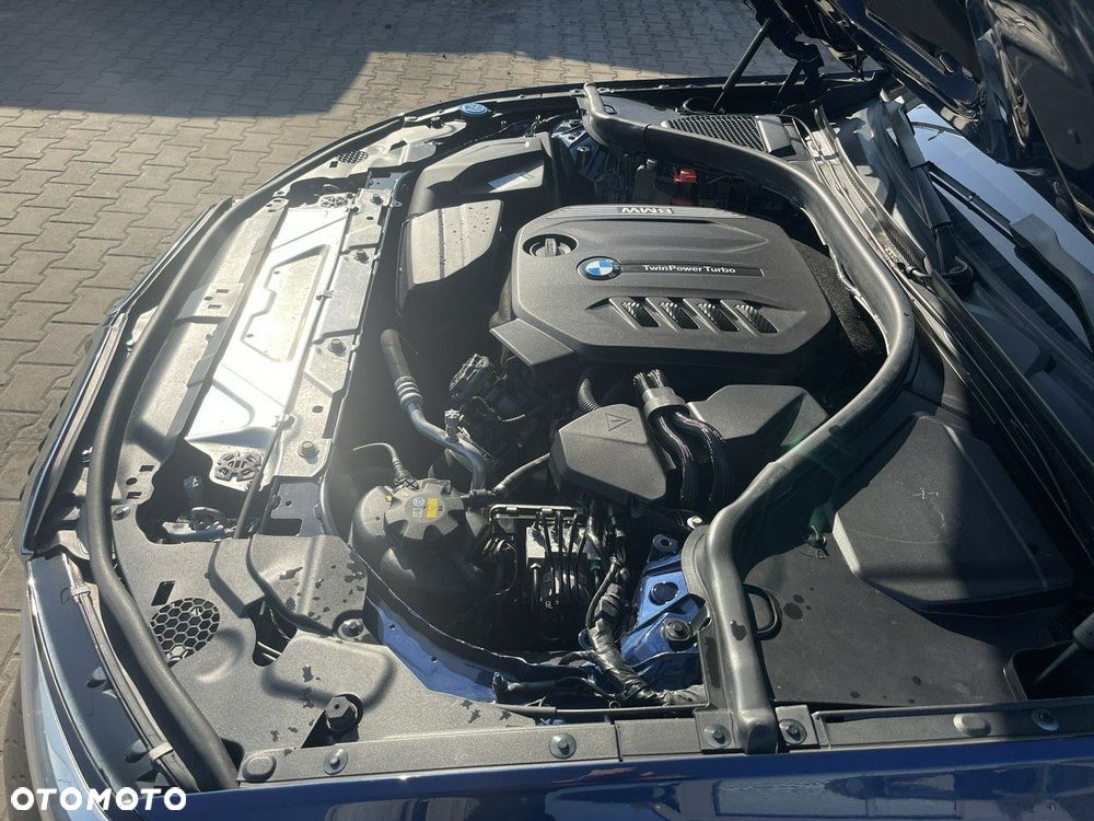 BMW Seria 3 318d - 17