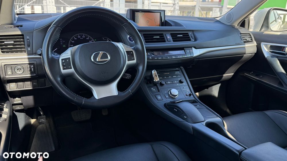 Lexus CT 200h Prestige - 15