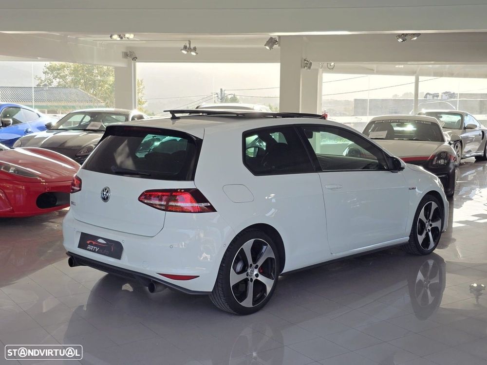 VW Golf 2.0 TSi GTi DSG - 4