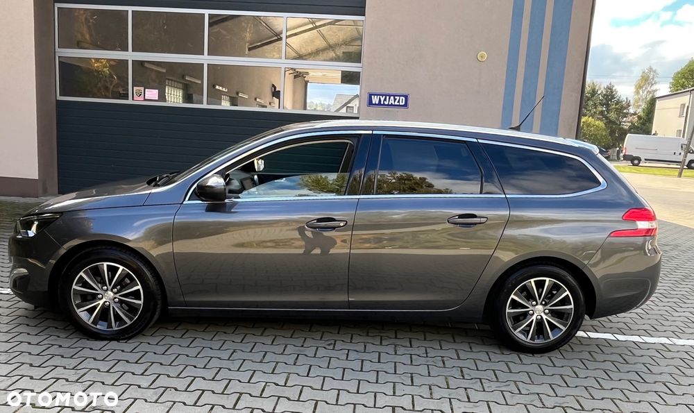 Peugeot 308 - 4