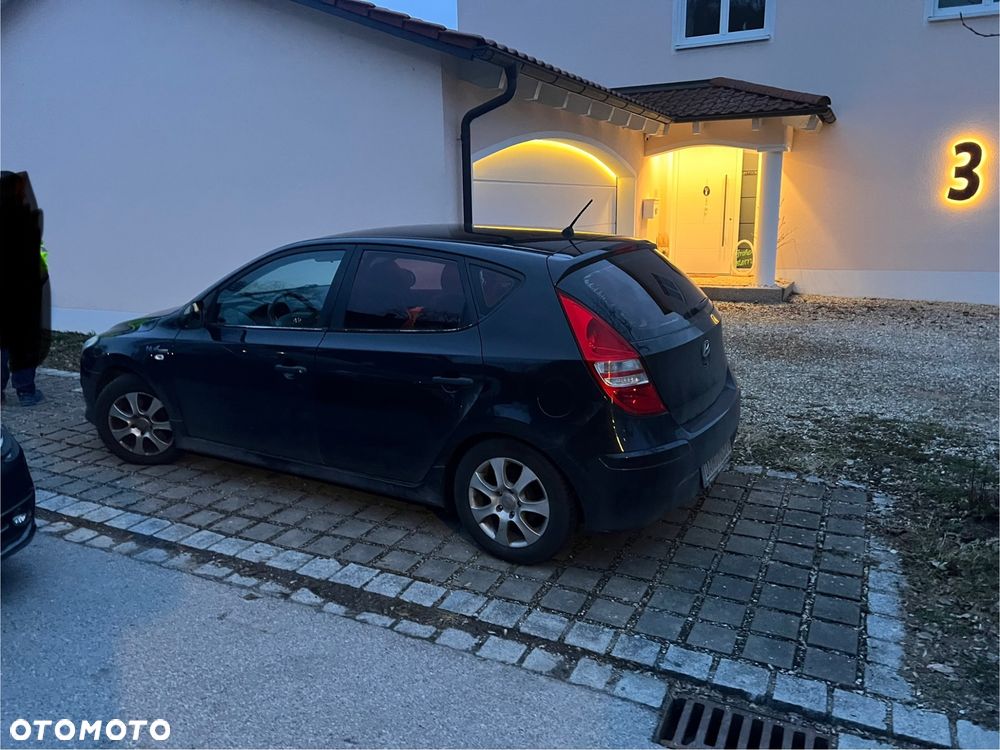 Hyundai i30 1.4 Blue Comfort - 37