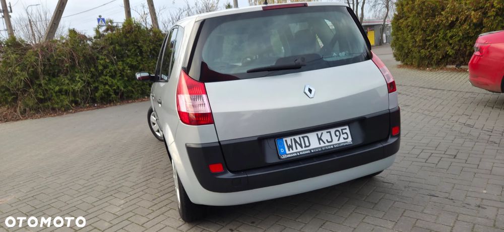 Renault Scenic - 10