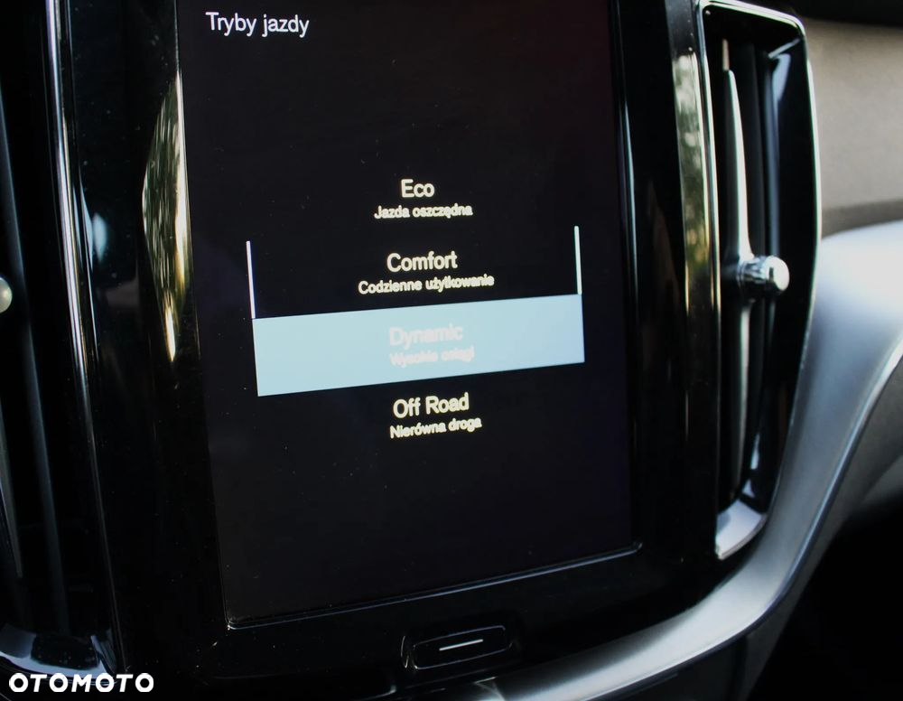 Volvo XC 60 B4 D Geartronic Momentum Pro - 38